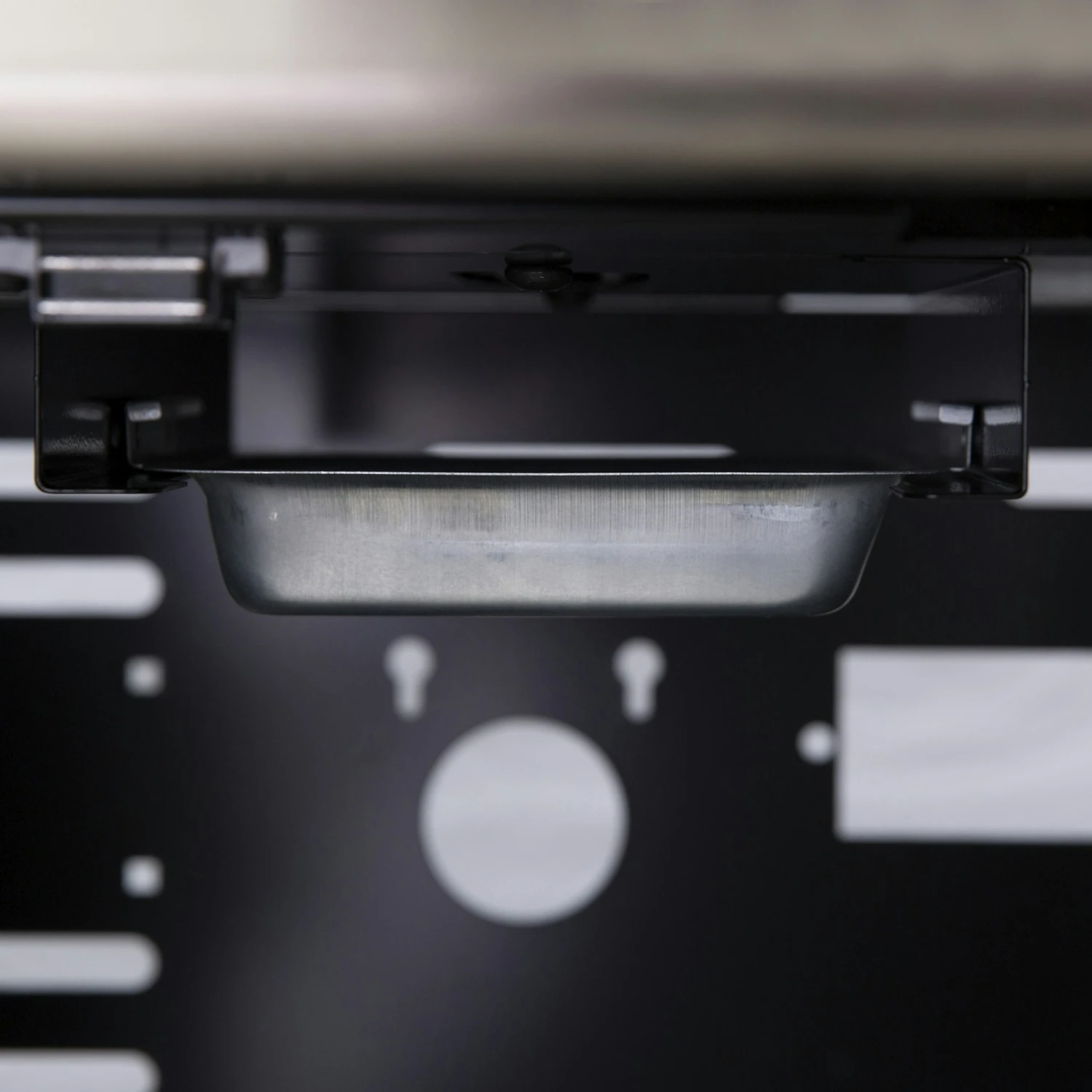 Broil King Baron 490 Inkl. Abdeckhaube & Gussplatte 14 Broil King Baron 490 Inkl. Abdeckhaube & Gussplatte – Bild 14