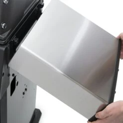 Broil King Baron S 590 IR Inkl. Abdeckhaube & Gussplatte 35 Broil King Baron S 590 IR Inkl. Abdeckhaube & Gussplatte -Grill und Flamme 876982 BARON S590IR FOLDING SHELF 02