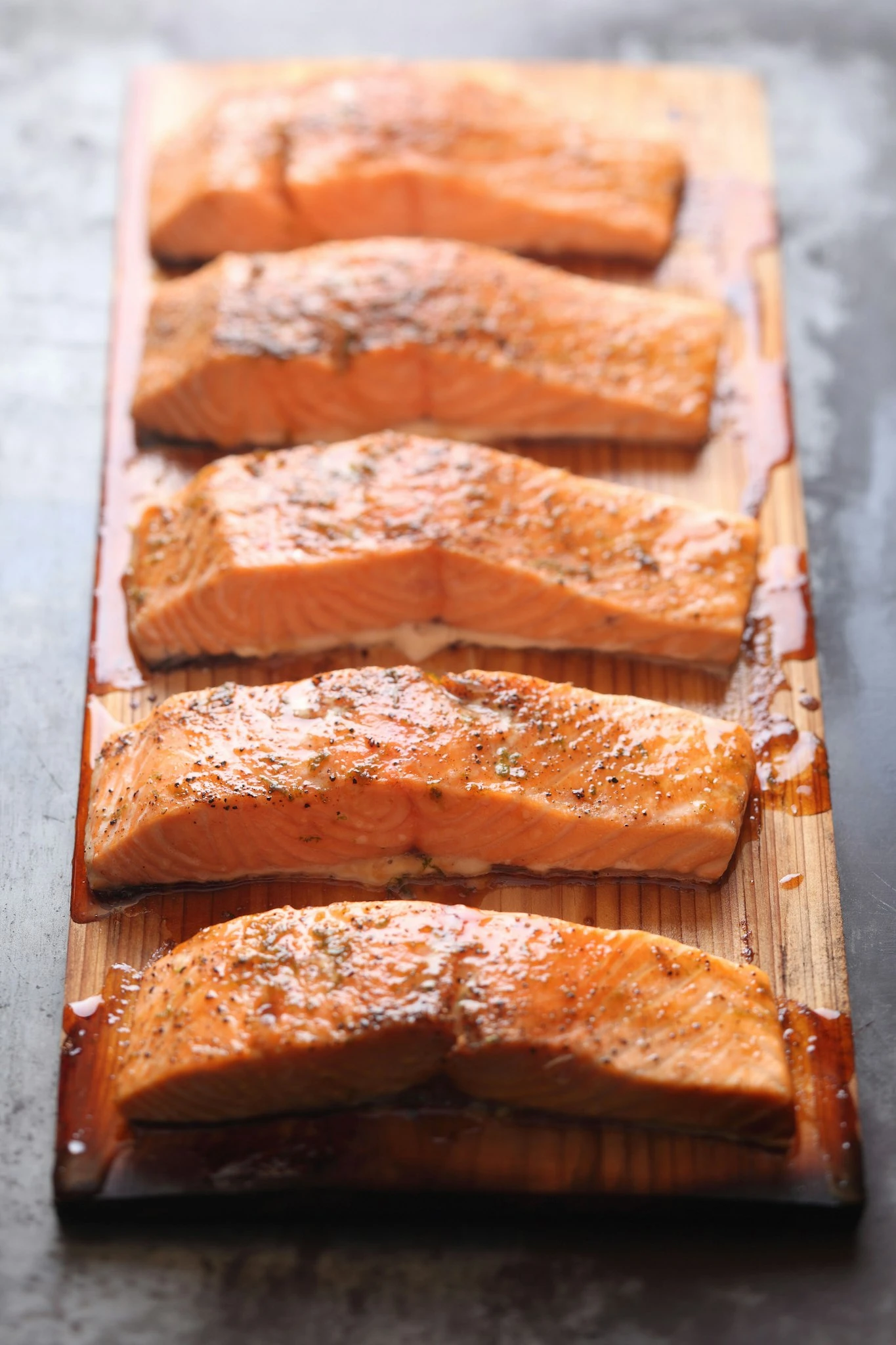 Weber Räucherbrett Zedernholz Klein (2 Stück) (17522) 2 Weber Räucherbrett Zedernholz Klein (2 Stück) (17522) – Bild 2