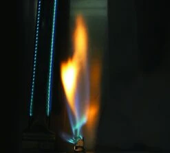 NAPOLEON Triumph 325 Schwarz -Grill und Flamme NAPOLEON Triumph 410 Schwarz 15