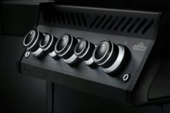 NAPOLEON Phantom Rogue SE 425, Mit Edelstahl Rosten, Mattschwarz - 2022 23 NAPOLEON Phantom Rogue SE 425, Mit Edelstahl Rosten, Mattschwarz - 2022 -Grill und Flamme Napoleon Produktbild 177