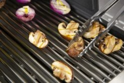 Broil King Baron Präzisions Grillzange -Grill und Flamme broil 64037 PR ZISIONS GRILLZANGE BARON LANG LIFESTYLE 02