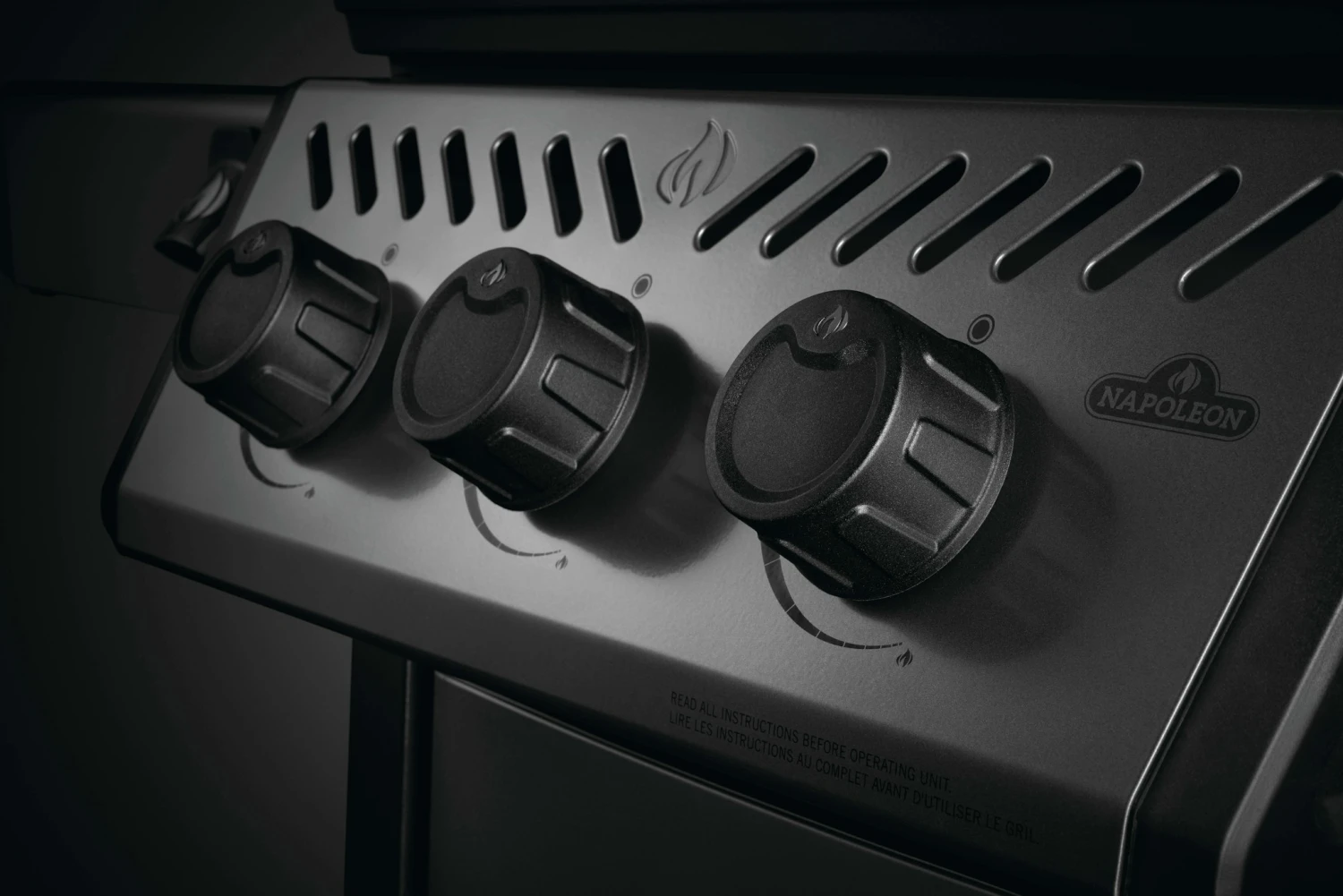 NAPOLEON Freestyle 365, 3 Hauptbrenner, Mit Sizzle Zone Seitenbrenner Und Tür, Graphit 7 NAPOLEON Freestyle 365, 3 Hauptbrenner, Mit Sizzle Zone Seitenbrenner Und Tür, Graphit – Bild 7