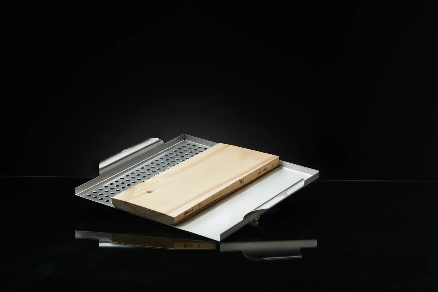 NAPOLEON Multifunktionaler Grill-Topper Inkl. Zedernholz-Planke (70026) 3 NAPOLEON Multifunktionaler Grill-Topper Inkl. Zedernholz-Planke (70026) – Bild 3